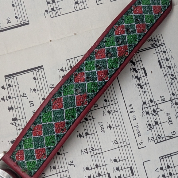 Christmas Red and Green Snowman Watch - Picture 5 of 9